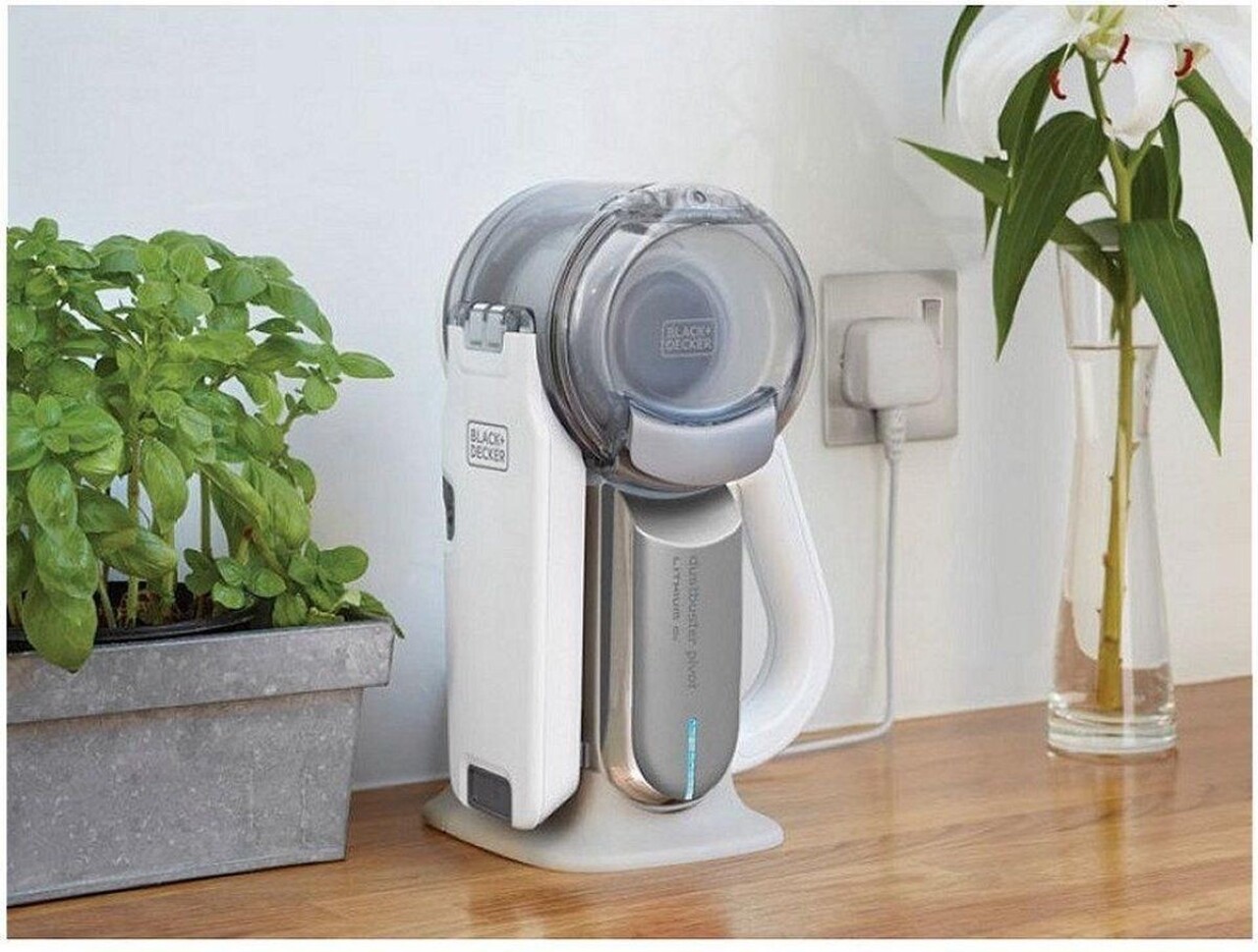 Black & Decker BLACK+DECKER PV1820L-QW - Kruimelzuiger Black & Decker BLACK+DECKER PV1820L-QW - Kruimelzuiger