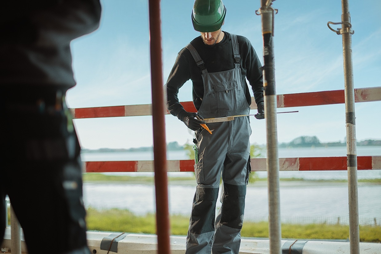 Waarom een Werkoverall in Plaats van een Werkbroek?