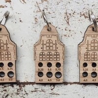 LARGE AMSTERDAM HOUSE NEEDLE GAUGE