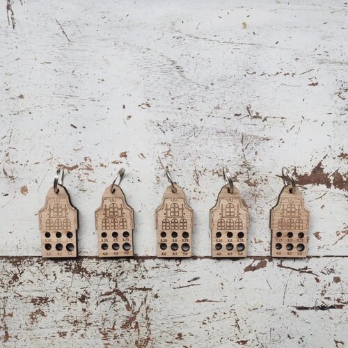 Stephen & Penelope LARGE AMSTERDAM HOUSE NEEDLE GAUGE Stephen & Penelope LARGE AMSTERDAM HOUSE NEEDLE GAUGE