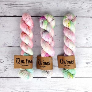 Qing Fibre QING SINGLES - HUMMINGBIRDS Qing Fibre QING SINGLES - HUMMINGBIRDS