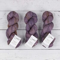 COTTAGE MERINO - PLUM BRITTLE