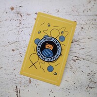 KNITTIN' KITTEN ENAMEL PIN