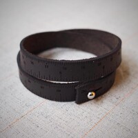 WRIST RULER - DARK BROWN