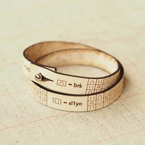 I Love Handles BRIOCHE WRIST RULER - NATURAL