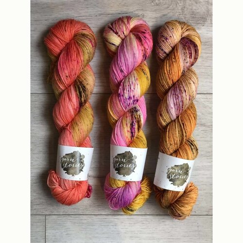 THREE SKEIN FADE - CORAL CRASH THREE SKEIN FADE - CORAL CRASH