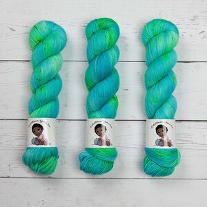 LOLABEAN YARN CO NAVY BEAN - AGUA DULCE