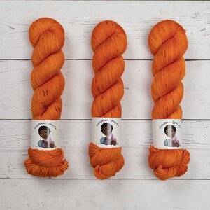 LOLABEAN YARN CO NAVY BEAN - MANDARIN