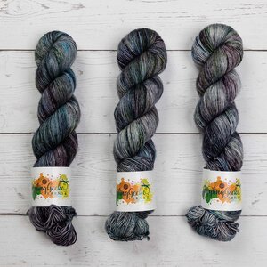 Giggling Gecko Yarns GGY - NIGHT SHADE