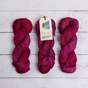 Fyberspates VIVACIOUS 4 PLY - 611 MIXED MAGENTAS