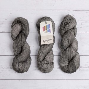 Fyberspates VIVACIOUS 4 PLY - 612 DOVE STONE