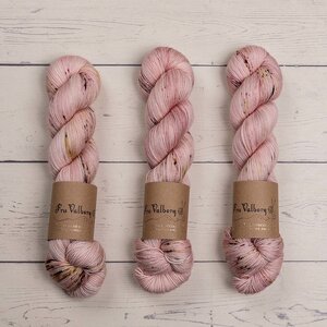 Fru Valborg MERINO SWIRL - DUSTY SPRINGFIED