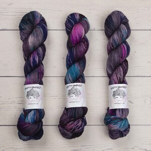 DUSTY DIMPLES DUSTY SOCK - PURPLE PLANET