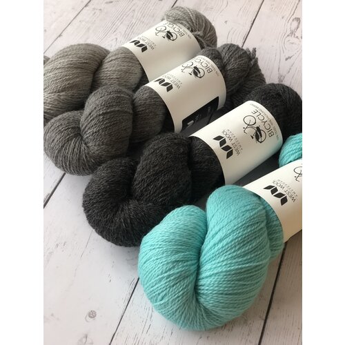 Westknits WK TRIANGLEGRAM - KIT AQUAMARINE Westknits WK TRIANGLEGRAM - KIT AQUAMARINE