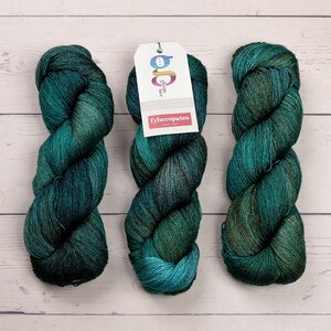 Fyberspates GLEEM LACE - 705 DEEP FOREST