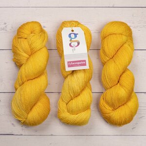 Fyberspates GLEEM LACE - 704 SUNSHINE Fyberspates GLEEM LACE - 704 SUNSHINE