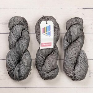 Fyberspates VIVACIOUS DK - 812 DOVE STONE