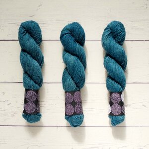 KÄSSÄKERHO POM POM SUOMA SINGLE - MERI (SEA)