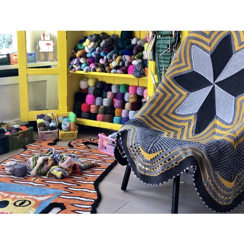 Westknits WK STARFLANKET - BEATRIX