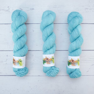 Giggling Gecko Yarns GGY - ICE BLUE