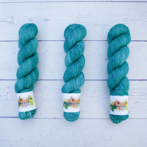 Giggling Gecko Yarns GGY - SCUBA BLUE