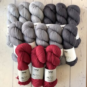 Westknits WK STARFLANKET - BERRY