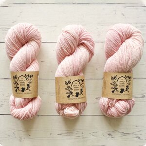 DUTCH YARN BARN ORGANIC MERINO - MAGNOLIA BLOSSOM