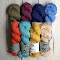 WK PAINTING BRICKS SWEATER - KIT 1