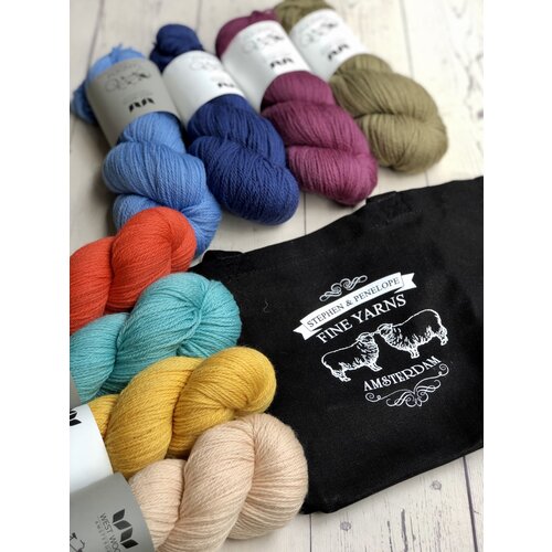 Westknits WK PAINTING BRICKS SWEATER CONTRAST COLOUR - KIT 1
