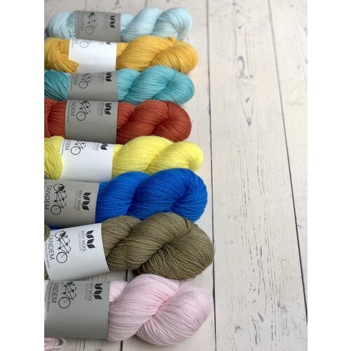 Westknits WK PAINTING BRICKS SWEATER CONTRAST COLOUR - KIT 4