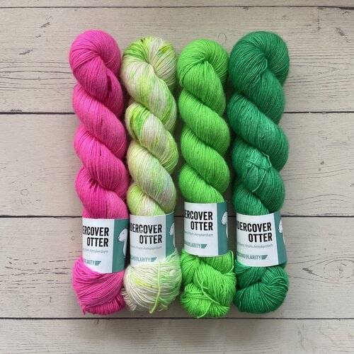 Stephen & Penelope EWE ROCK by SOSU