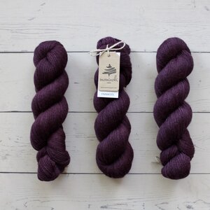 Mominoki Yarn FINNWOOL - TAWNY PORT