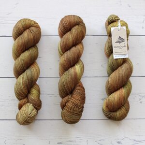 Mominoki Yarn SOCK FINE 4PLY - RUST