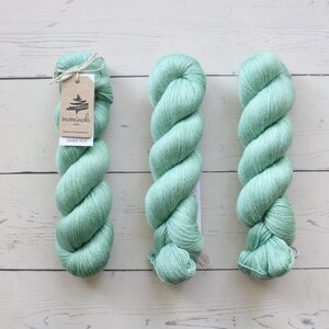 Mominoki Yarn RAMIE SILK - MINT