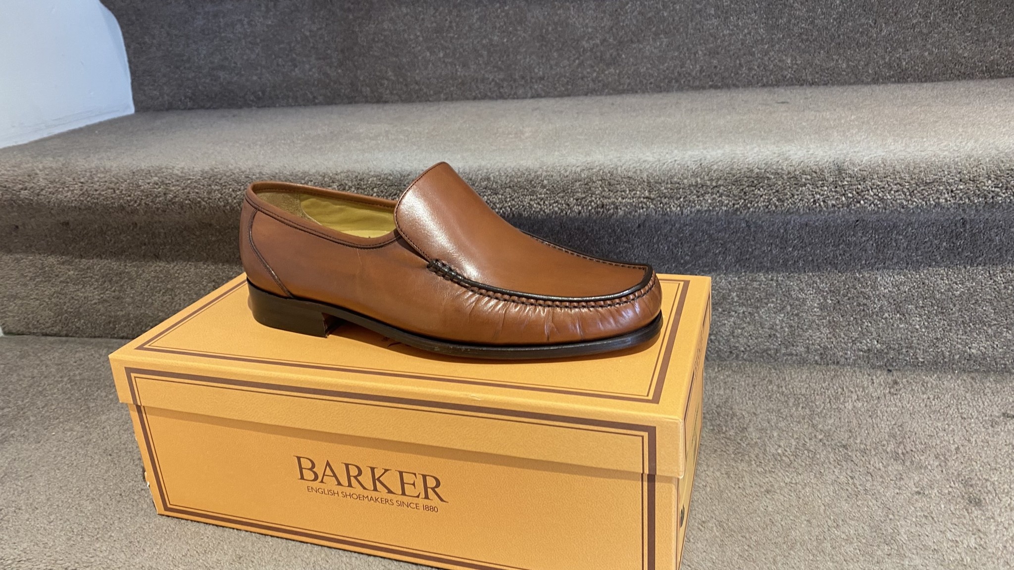 Barker javron store