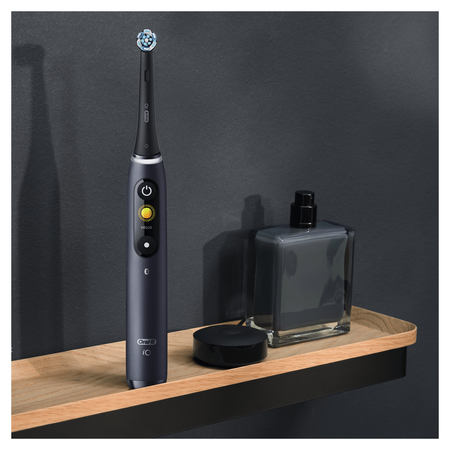 Kwestie De kamer schoonmaken bemanning Oral-B iO 8 Black Special Edition | Beste uit de test | ACTIE € 174,75 -  TandenborstelOutlet™