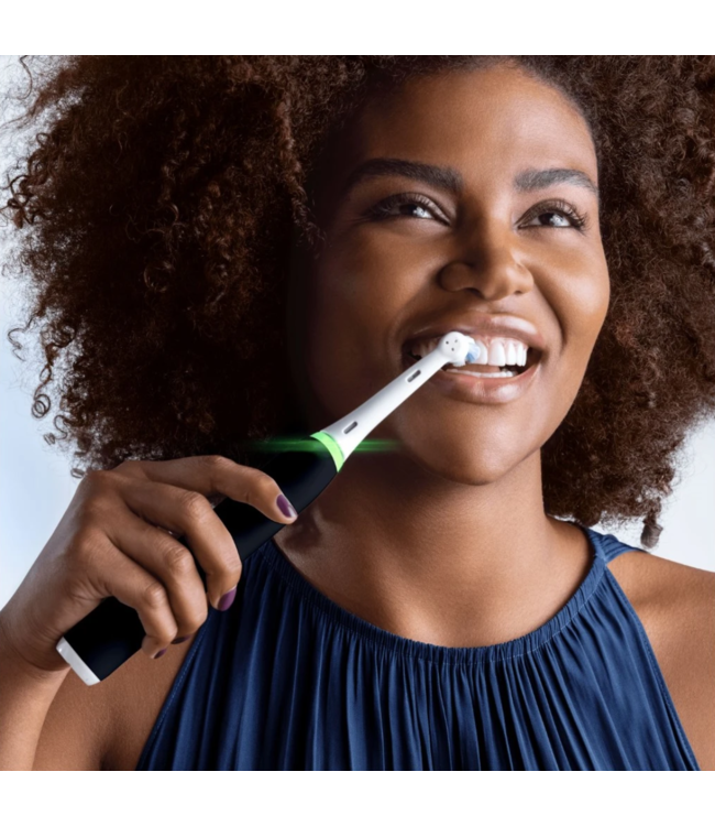 Oral-B iO Series 3 Black + Extra Body Blue