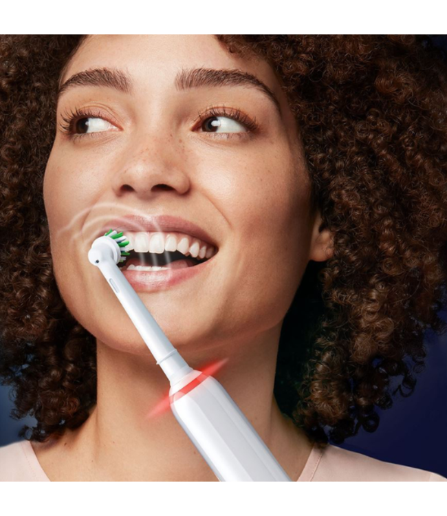 OralB PRO 3 3000 White Cross Action Outlet Deal € 46,85 TandenborstelOutlet™