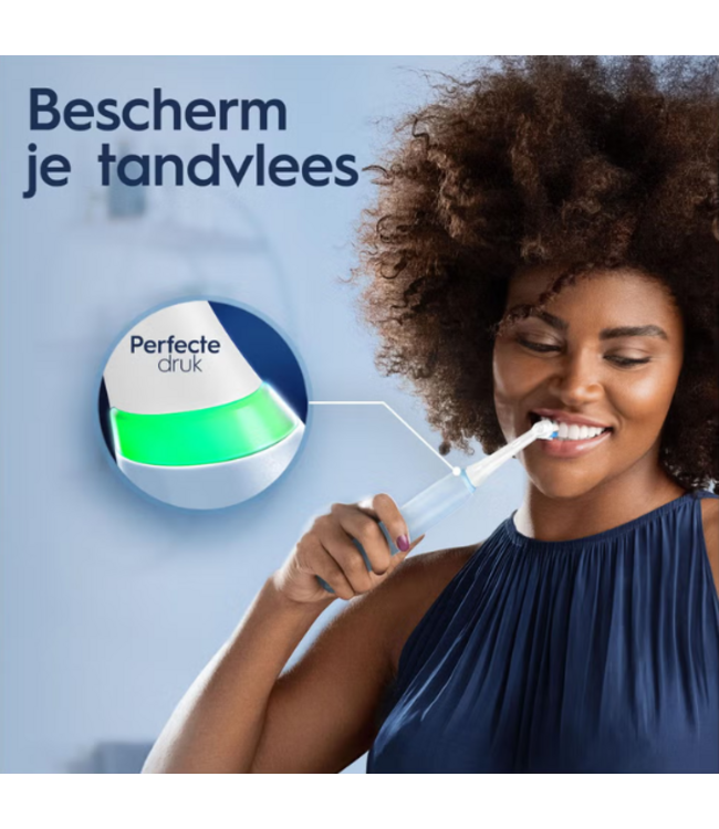 Oral-B iO Series 3 Blue Elektrische Tandenborstel + Pouch Special Edition
