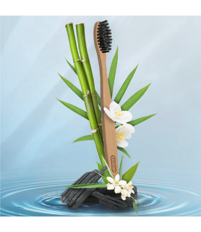 Oral-B Tandenborstel Bamboe Houtskool - Zwart