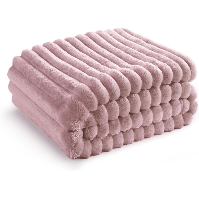 Flauschige Fleece-Decke in Grün 130x170cm - Jetzt bis zu 41,7% Rabatt sparen
