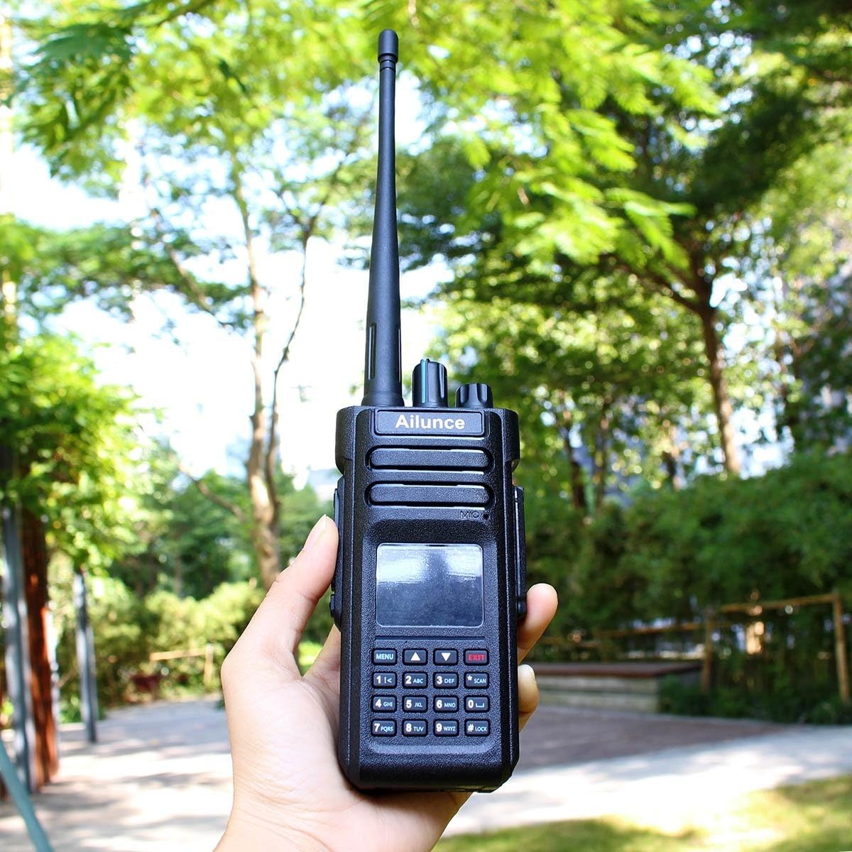 DMR Amateurfunkgerät mit GPS & IP67 - Robustes Outdoor-Funkgerät bis zu 30% Rabatt