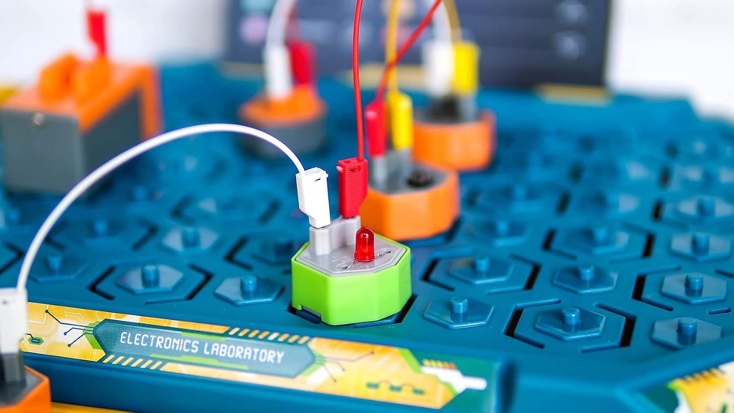 Elektronik-Experimentierkasten für Kinder - Jetzt bis zu 39% günstiger