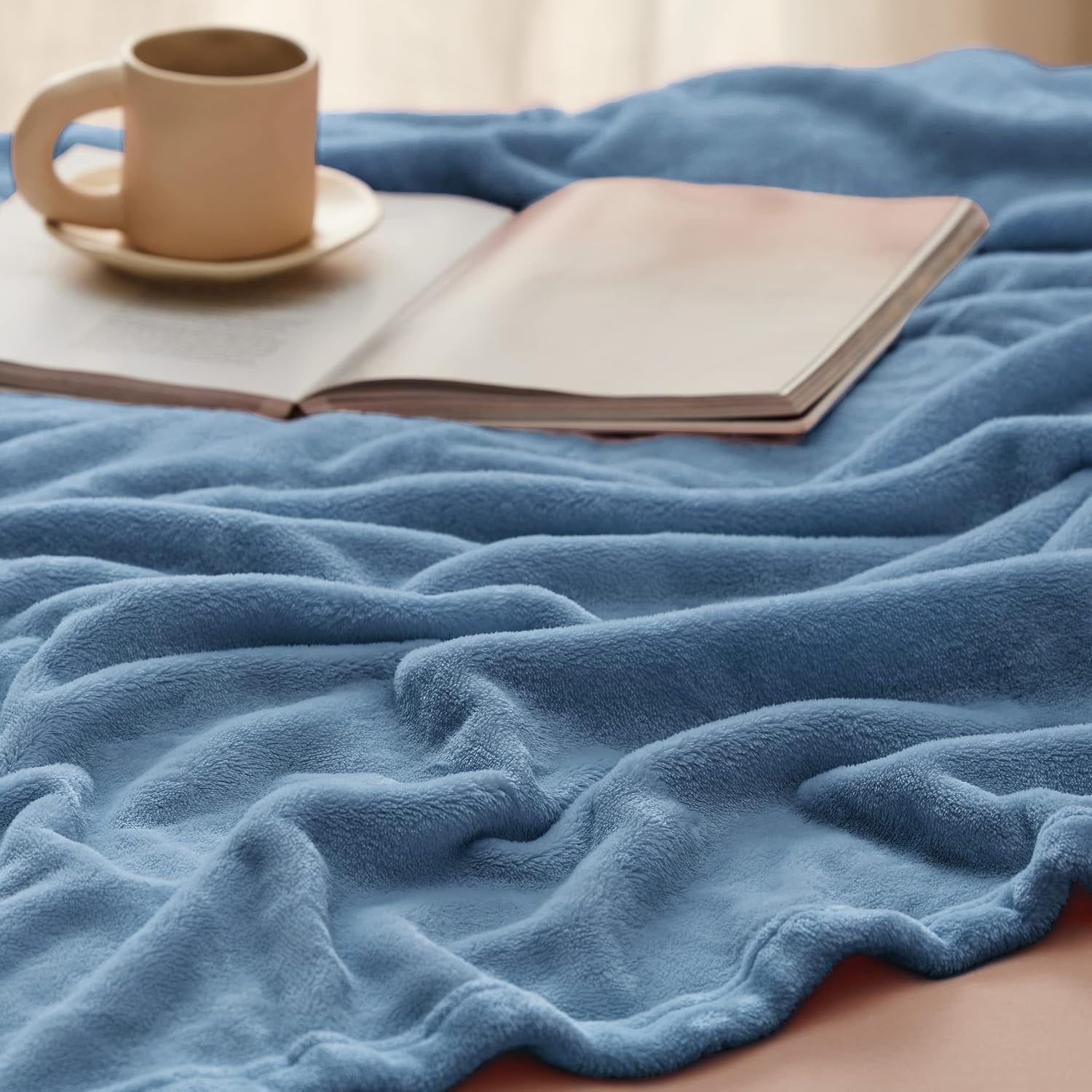 Flauschige Flanell-Fleecedecke 220x240 cm in Blau - bis zu 54% Rabatt