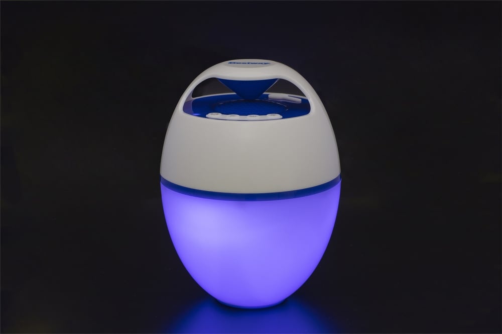 Schwimmender Bluetooth-Pool-Lautsprecher mit LED - 78% Rabatt
