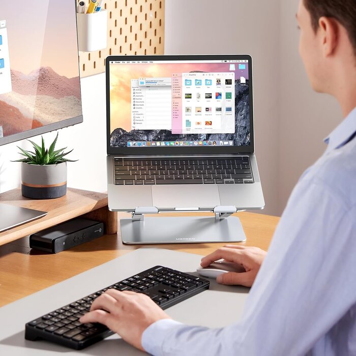 Ergonomischer Laptopständer bis 17,3 Zoll - 32% Rabatt auf Silber Modell