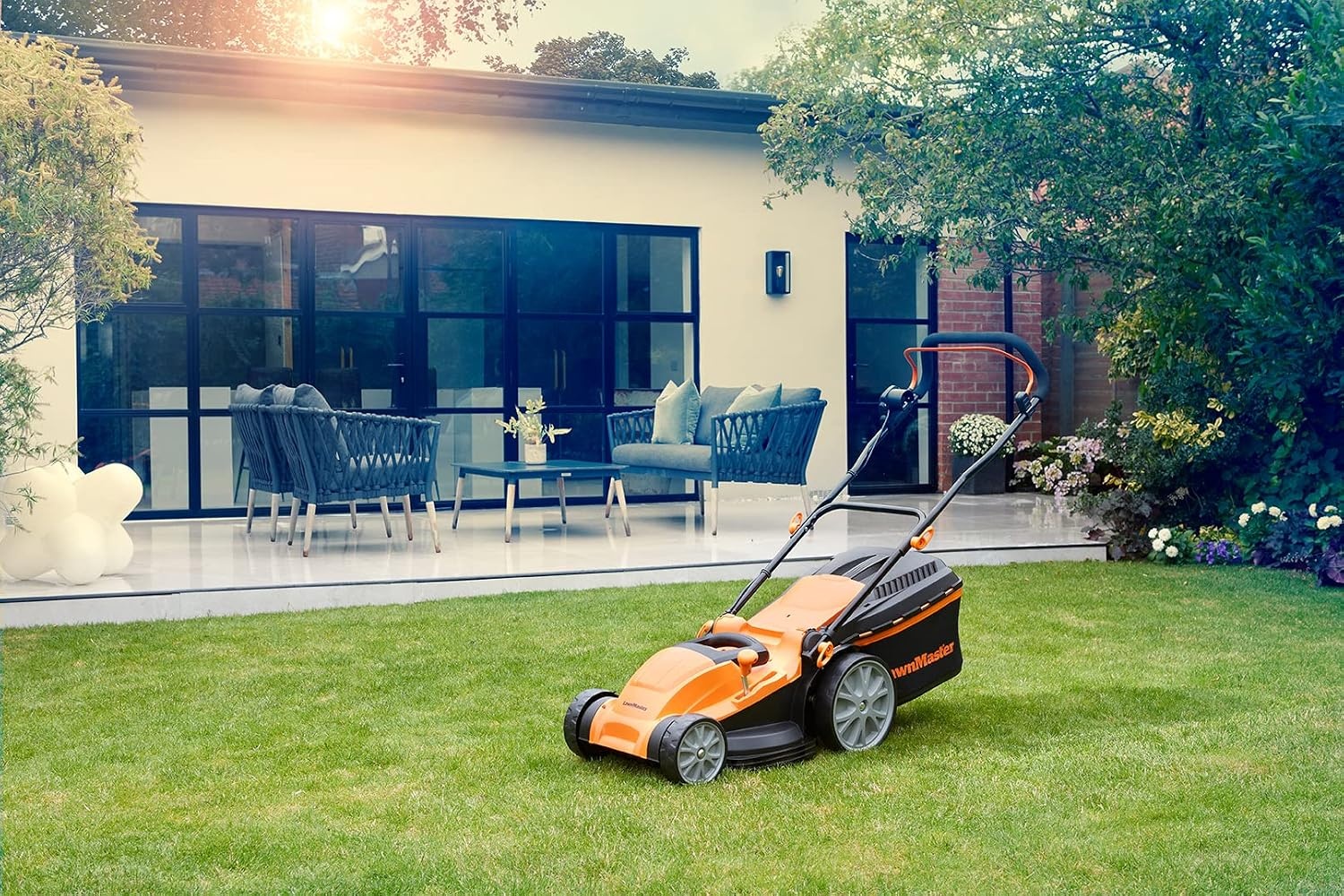 Elektrischer Rasenmäher 1800W, 40cm, Schwarz-Orange, Größe M, 34% Rabatt