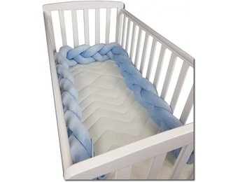 Bedbumper bedomrander - 280 cm lang - Gevlochten - Blauw