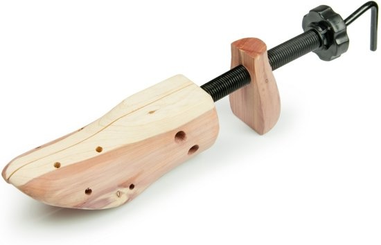 Schoenenspanner verstelbaar Cederhout - heren - maat 36 tot 47 - 1 stuk