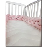 Bedbumper bedomrander - 280 cm lang - Gevlochten - Roze